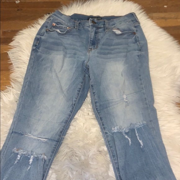 Mid rise ripped jeans light washed - Picture 2 of 3